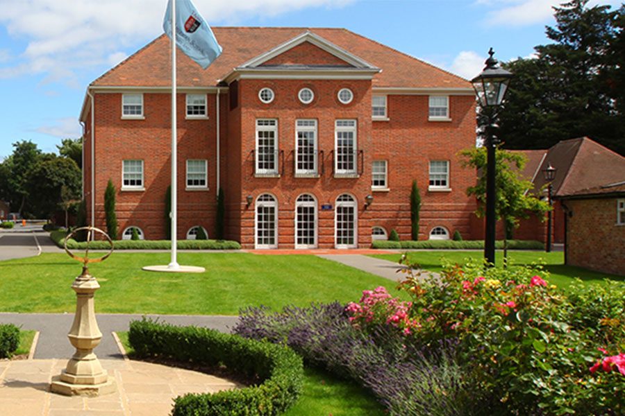 TASIS London - The American School I IB, AP I Scoala boarding Anglia